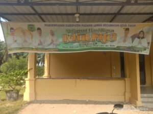 Ket Foto : Kantor Camat Sosa Timur Kabupaten Padang Lawas, Sumatera Utara, Keadaan tidak ada org ASN di kantor